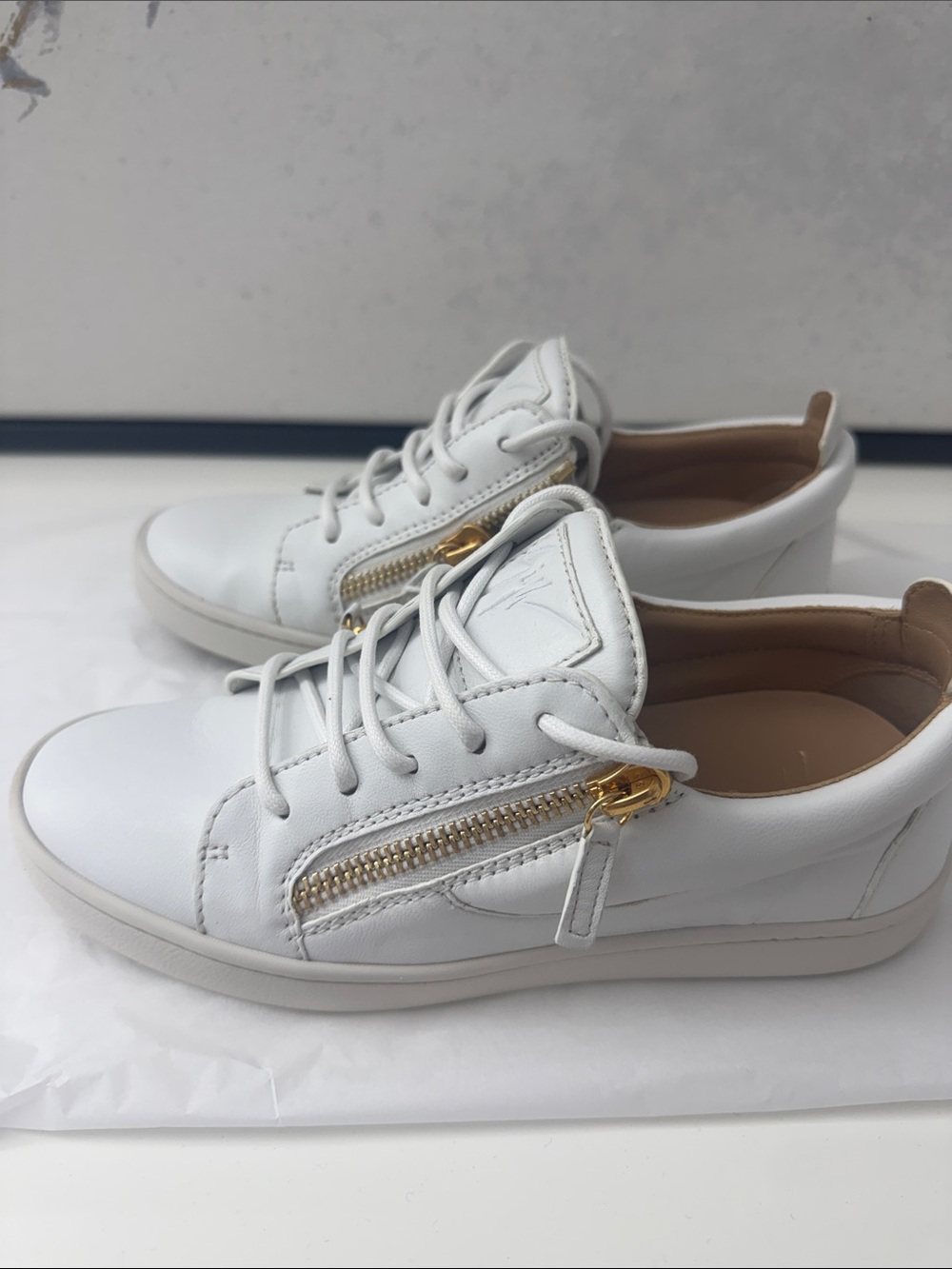 Giuseppe Zanotti White Leather Low-Top Sneakers with Gold Zippers